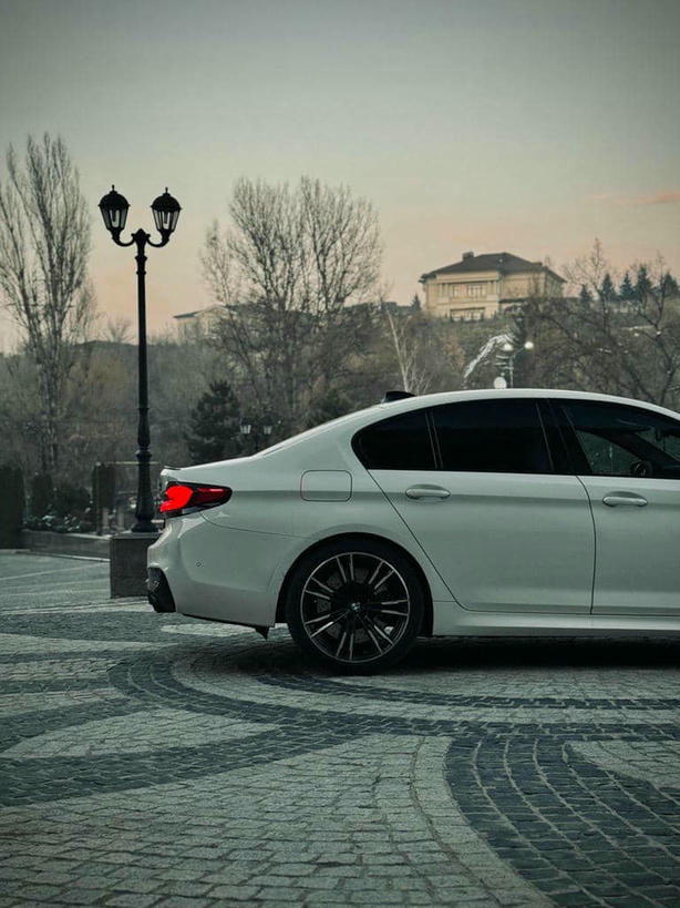 BMW M5 F90